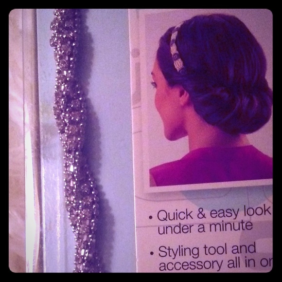 Scuoisi Accessories - NEW Dazzling Bejeweled Bling Headgear